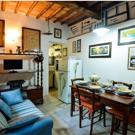 Ferienwohnung Loft In Antico Mulino Isola d'Arbia Exterior foto