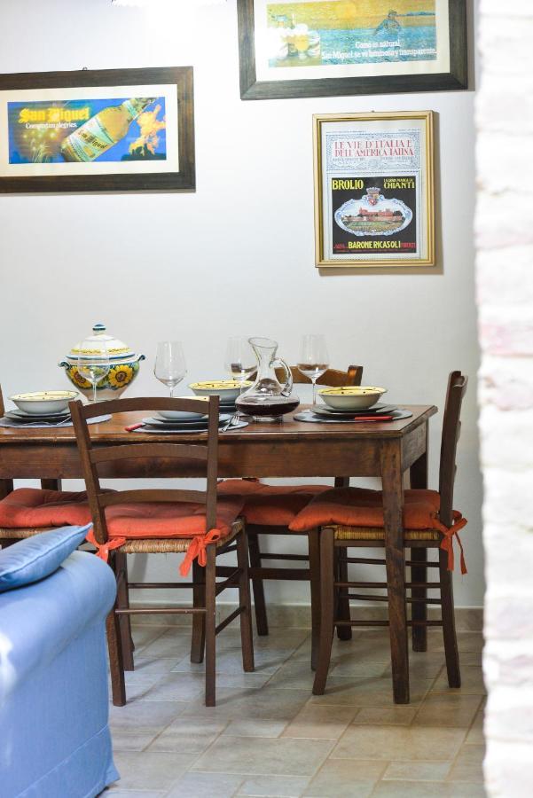 Ferienwohnung Loft In Antico Mulino Isola d'Arbia Exterior foto
